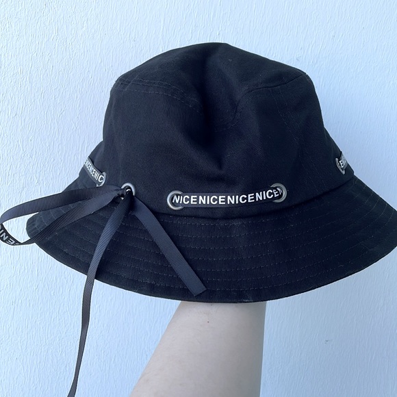 Miniso Black Bucket Hat - Picture 2 of 4